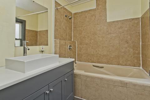16 Nelson Ave, Springfield, MA 01109 photo 17