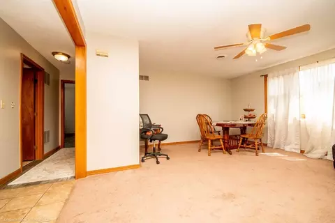 125 Downing St, Fall River, MA 02723 photo 8