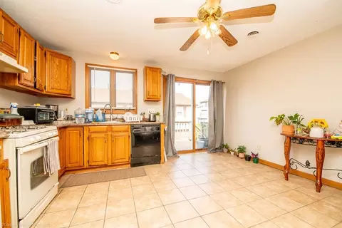 125 Downing St, Fall River, MA 02723 photo 12