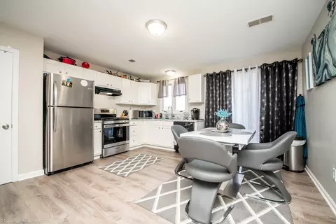 3 Goss St, Fall River, MA 02723 photo 22