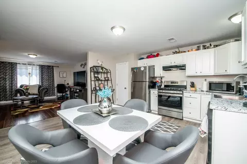 3 Goss St, Fall River, MA 02723 photo 16