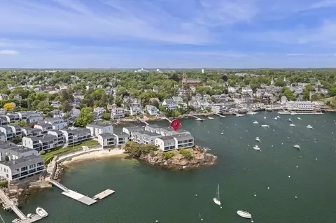 19 Skinners Path #19, Marblehead, MA 01945