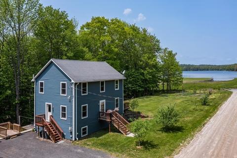 4 Highland Rd, Goshen, MA 01032