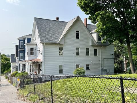 47 Fox St, Worcester, MA 01604 photo 2