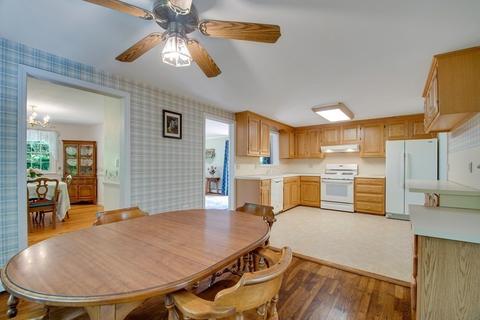 2 Brookside Cir, Acton, MA 01720 photo 9