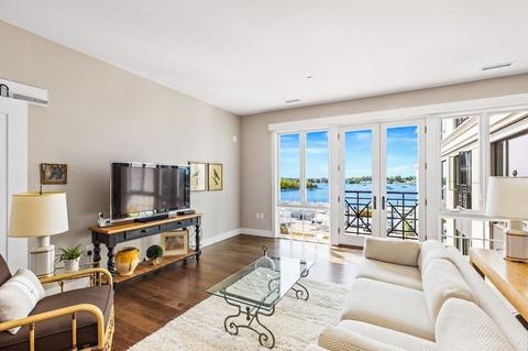 10 Shipyard Dr #408, Hingham, MA 02043