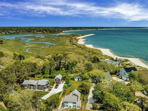 38 Uncle Levis Ln, Chatham, MA 02659