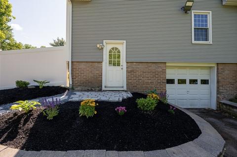 18 Hampton St, Auburn, MA 01501 photo 24