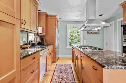 18 Hampton St, Auburn, MA 01501 photo 11