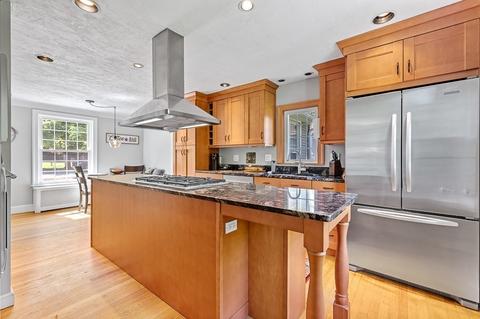 18 Hampton St, Auburn, MA 01501 photo 12