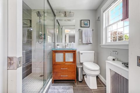 18 Hampton St, Auburn, MA 01501 photo 17