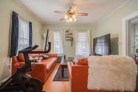 37 Phoenix St, Springfield, MA 01104 photo 5