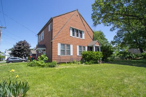 218 Newbury St, Chicopee, MA 01013