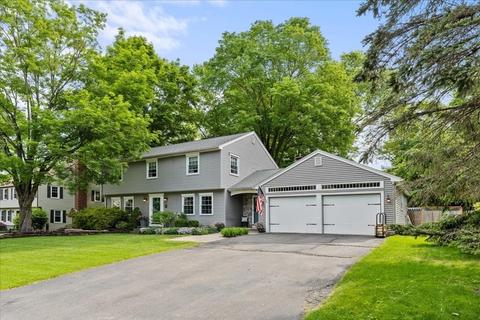 228 Forest Gln, West Springfield, MA 01089