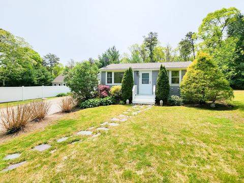 35 Cammett Way, Barnstable, MA 02648