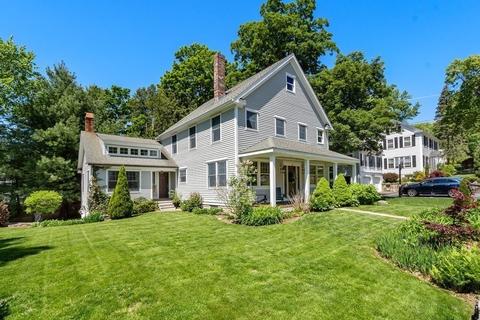 8 Lyman St, Southborough, MA 01772