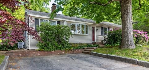 332 Massapoag Ave, Sharon, MA 02067