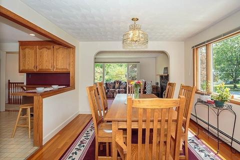 30 Collins Ave, Reading, MA 01867 photo 8