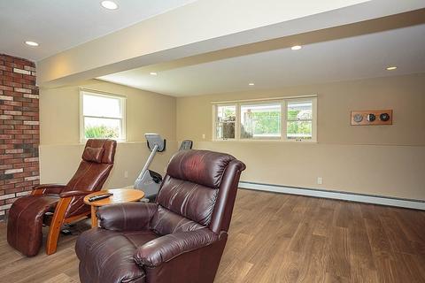 30 Collins Ave, Reading, MA 01867 photo 22