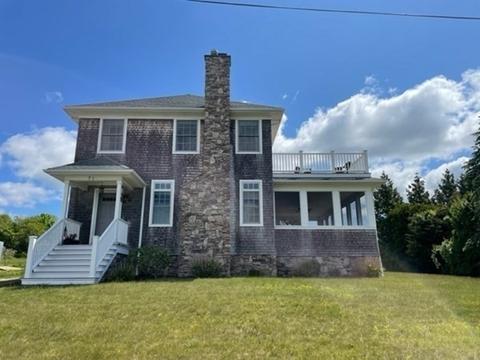 71 A Sylvia Ln, Westport, MA 02790