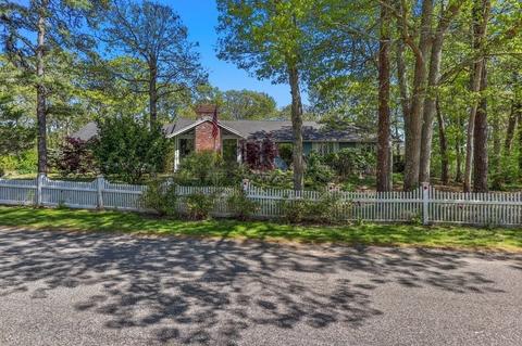 472 Elliott Rd, Barnstable, MA 02632 photo 2