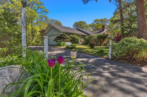 472 Elliott Rd, Barnstable, MA 02632