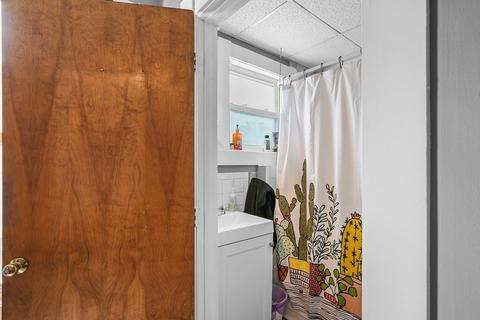 65 Brayton Ave, Fall River, MA 02721 photo 10