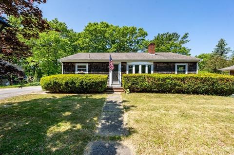 59 Seven Hills Rd, Plymouth, MA 02360