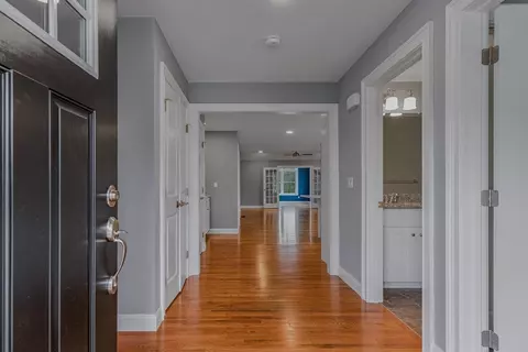 16 Towering Trees Rd, Plymouth, MA 02360