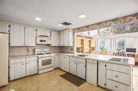 34 Cedarcrest Rd, Canton, MA 02021 photo 9