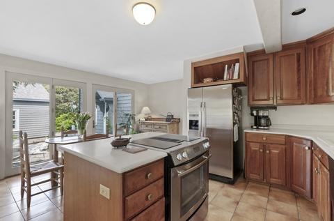 80 Front St, Marblehead, MA 01945 photo 10