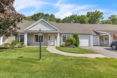 9 Lodge Ln #9, Wilbraham, MA 01095