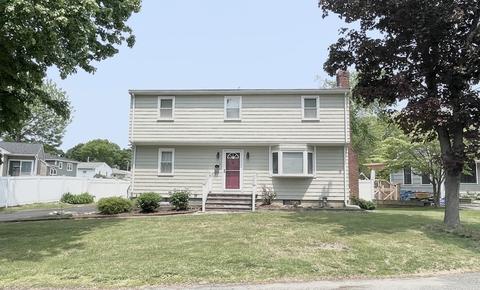 14 Walnut Knls, Canton, MA 02021