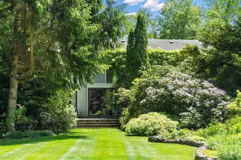 49 Thissell, Beverly, MA 01915