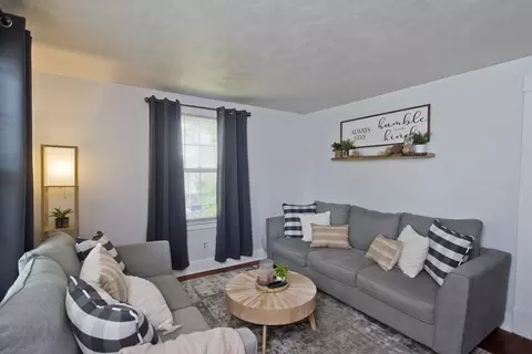 43 Marchioness Rd, Springfield, MA 01129 photo 3