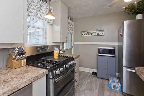 43 Marchioness Rd, Springfield, MA 01129 photo 11