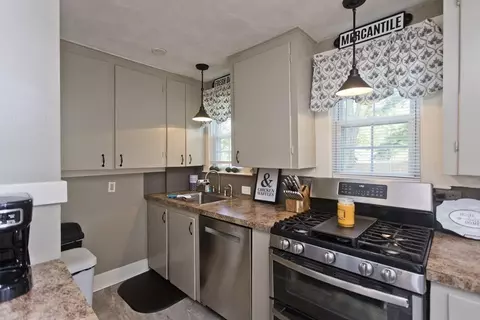 43 Marchioness Rd, Springfield, MA 01129 photo 14