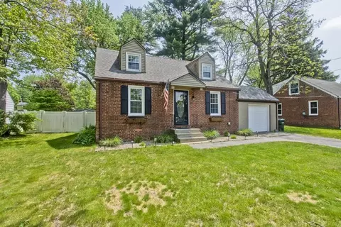 43 Marchioness Rd, Springfield, MA 01129 photo 1