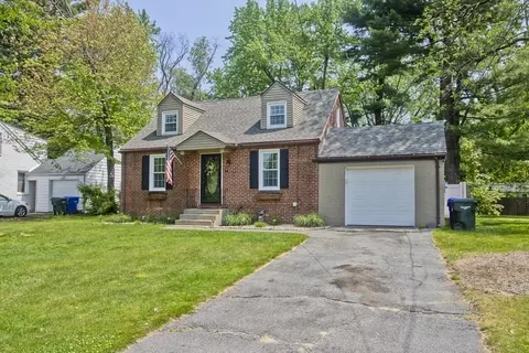 43 Marchioness Rd, Springfield, MA 01129 photo 2