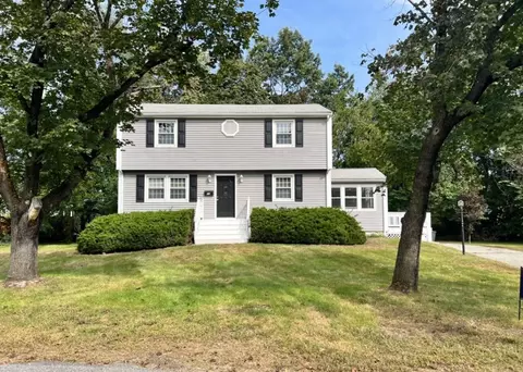 12 Larssen Cir, Chelmsford, MA 01824