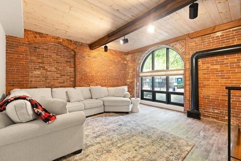 50 Rantoul St #110, Beverly, MA 01915