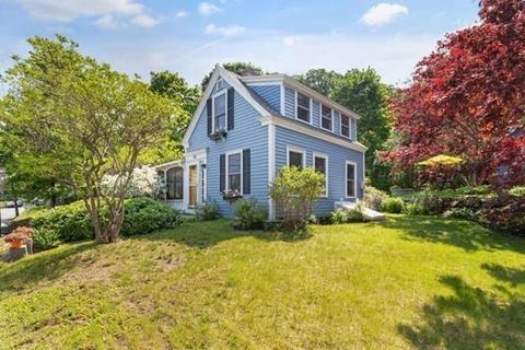 887 Washington St, Gloucester, MA 01930