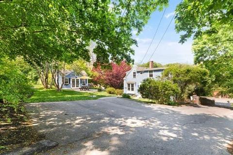 887 Washington St, Gloucester, MA 01930 photo 4