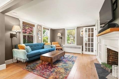 887 Washington St, Gloucester, MA 01930 photo 16