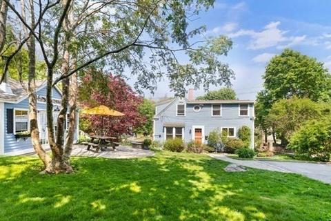 887 Washington St, Gloucester, MA 01930 photo 3