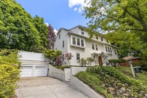 25 Windsor Rd, Brookline, MA 02445 photo 31