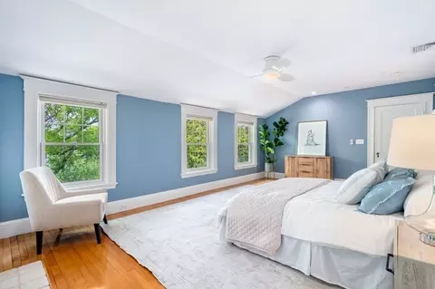 25 Windsor Rd, Brookline, MA 02445 photo 13