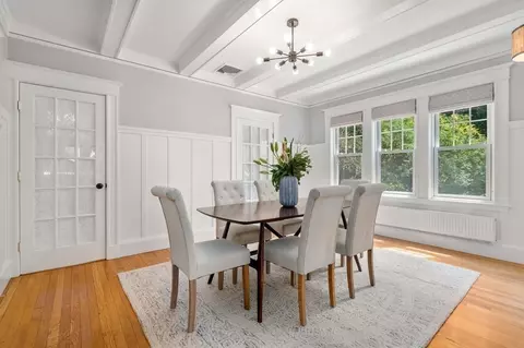25 Windsor Rd, Brookline, MA 02445 photo 6