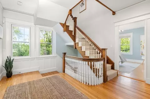 25 Windsor Rd, Brookline, MA 02445 photo 11