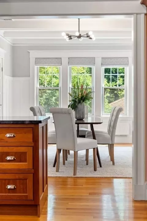 25 Windsor Rd, Brookline, MA 02445 photo 9